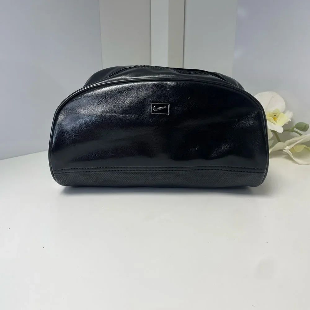 Nike Black Toiletry Bag